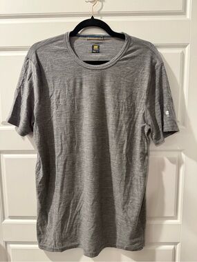 Meriwool Grey t shirt large
